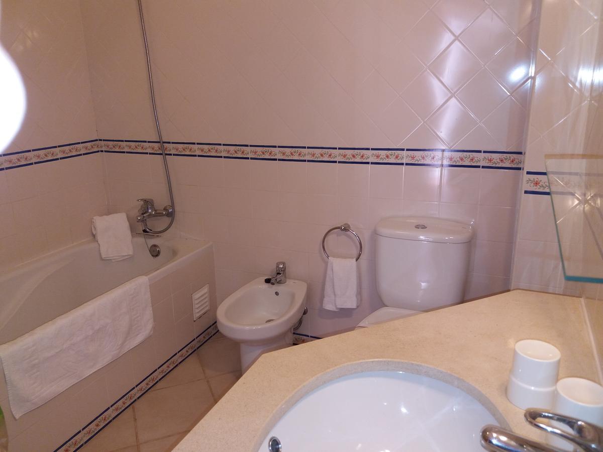 Apartamentos Colina Do Mar Downtown Albufeira Luaran gambar